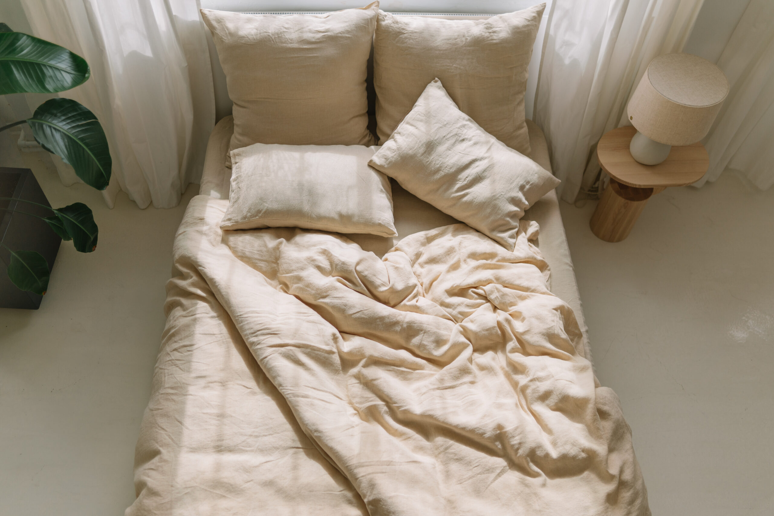 Sæt Vanilla Cream-pudebetræk 50x60 og lagen 90x200