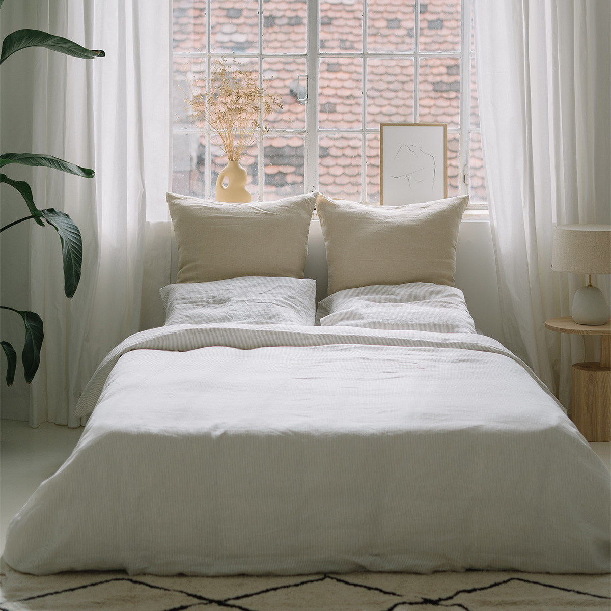 Sæt Natural Small Stripes pudebetræk 80x80 og pudebetræk 220x240